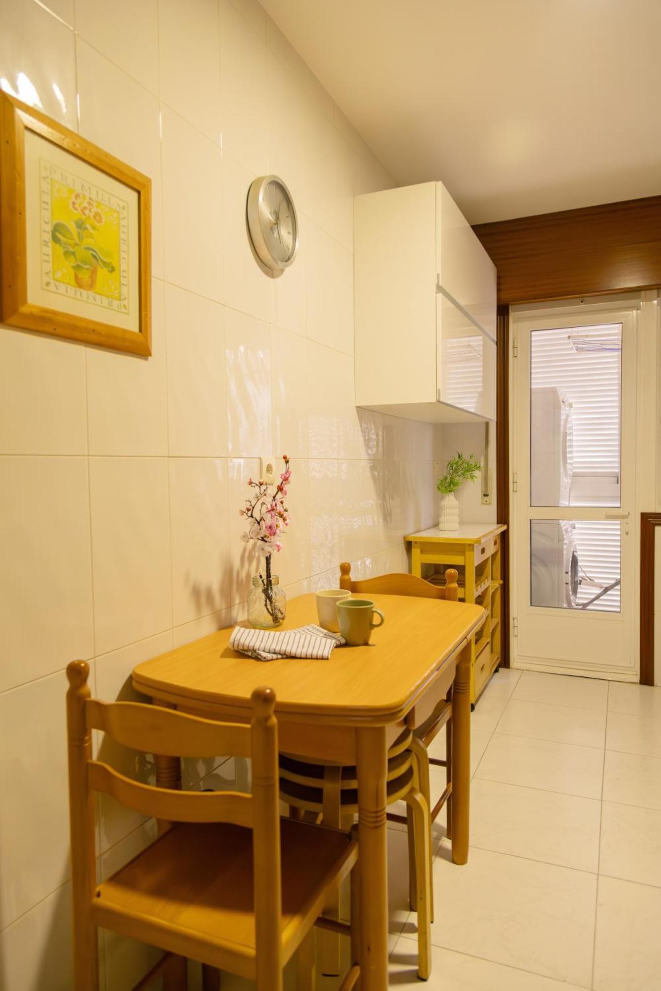 Apartamento Completo, Amplio, Muy Iluminado Y Con Plaza De Garaje Incluida. او غروف المظهر الخارجي الصورة