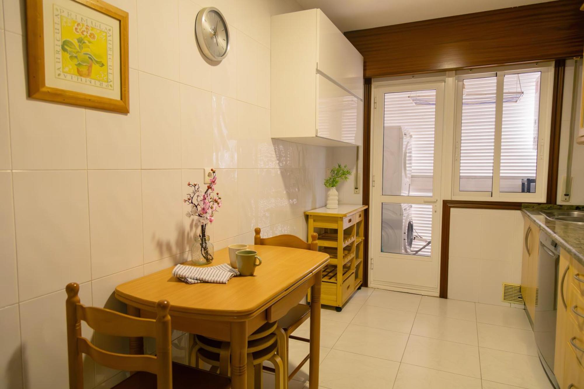 Apartamento Completo, Amplio, Muy Iluminado Y Con Plaza De Garaje Incluida. او غروف المظهر الخارجي الصورة